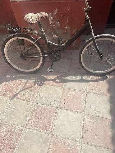 Şəhər tipli velosiped - Rəng: qara - Aşağı enişli (step-through)