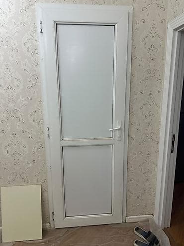 2 ədəd plastık qapı Satilir 2 si birlikdə 130 azn Unvan Razin 8077