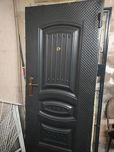 Mənzil üçün İşlənmiş Giriş qapısı 90x200 sm Çərçivə ilə, Ünvandan götürmə