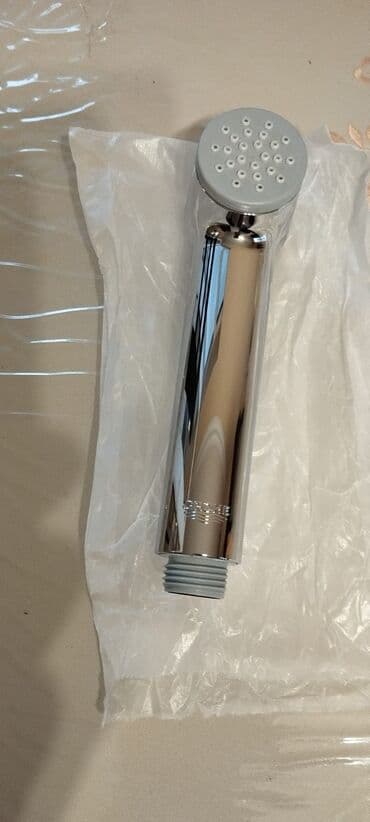 Kafel və bitirmə daşları: Gigiyenik duş, şlankı və duşun divara bağlantı hissəsi, yenidir — 5