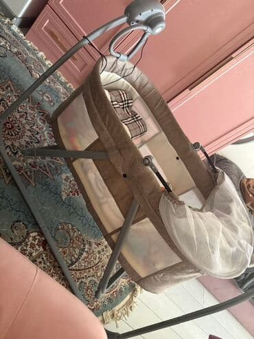 Продукты питания: Для девочки и мальчика, Колыбель, Без бортиков, Без матраса, С механизмом качания — 1