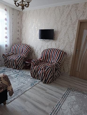 Qarajlar: Əhmədli, Pluton şadliq sarayının arxasında 5 mərtəbəli binanın 5 çi — 1