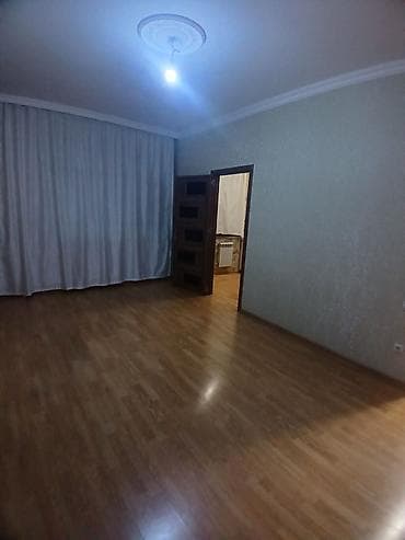 3 otaqlı ev: Nesimi metrosunun cixacaginda yerlesir menzilde isdilik sisdemide var — 3