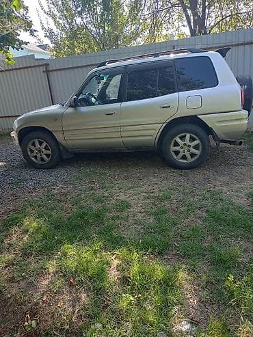 kohnə maşın bazarı: Toyota RAV4: 2 l | 1996 il Ofrouder/SUV — 4