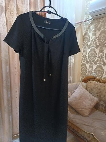 gullu paltar modelleri: Qadın geyimi – qara rəngli kokteyl/ziyafət donu - Model: Düz kəsimli — 10