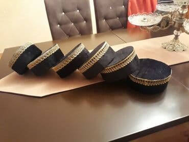 tak ori qadın papaqları: Araxcin,milli geyim.novruz bayrami ucun.satilir.15 ədəd var — 1