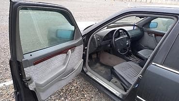 mersedes 190: Mercedes-Benz C 180: 1.8 l | 1995 il Sedan — 7