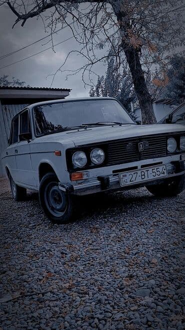 купить чехлы на авто: VAZ 2106 sedan – klassik ağ kuzov, qara ön barmaqlıq və xrom — 1