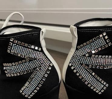 vrebvret_bot: Ölçü: 36, rəng - Ağ, İşlənmiş — 2