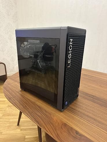 monitor: Lenovo Legion stolüstü oyun kompüteri - Model: Lenovo Legion (şüşə — 1