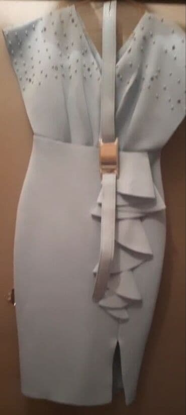 leopard donlar: Zərif dizaynlı açıq mavi ziyafət/kokteyl donu - Qoluzun, V-kəsimli — 2