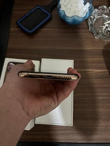 samsung a6 plus ekran: IPhone Xs Max, 64 ГБ, Золотой, Беспроводная зарядка, Face ID — 5