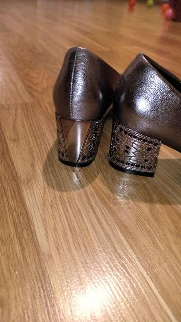 женские золотистые туфли: Туфли, Размер: 39, Новый — 7