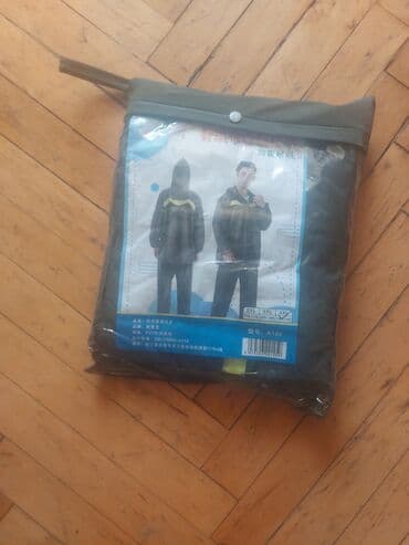 kütikül yağı: PVC yağmurluq dəsti – kapüşonlu üst və şalvardan ibarət. - Material — 1