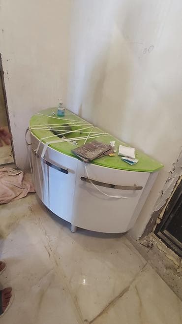Vanna otağı dəsti – dolablı lavaboyla birlikdə, güzgü və duş paneli - — 2