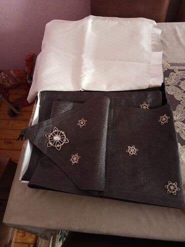 Qara süfrə dəsti – bəzəkli - Material: parıldayan tünd qara toxuma