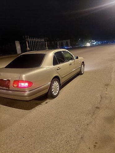 mersedes 190e: Mercedes-Benz E 200: 2 l | 1998 il Sedan — 3