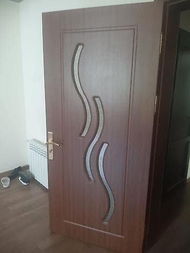 plasmas qapi: Məhsul: Daxili otaq qapıları və sanitar qovşaqlar üçün bölmə-kabinlər — 2