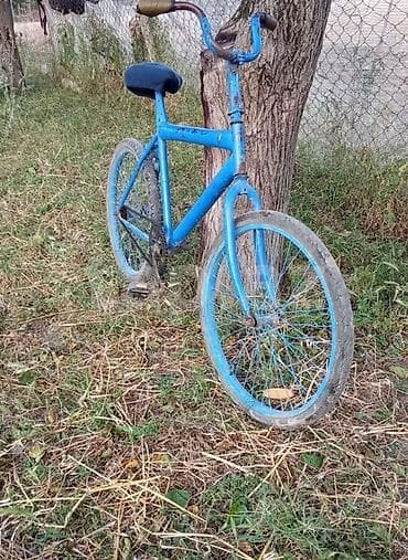 velosiped satisi kreditle: Mavi rəngdə şəhər/kruser tipli velosiped. Xüsusiyyətlər: - Polad — 1