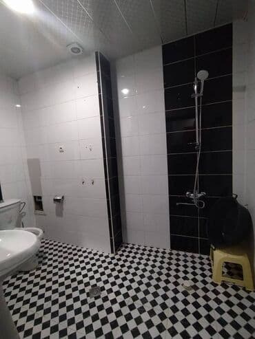 kiraye ev ehmedlide: Yasamal rayonu, Yeni Yasamal qəsəbəsi, Bəyaz market yaxınlığında, Yeni — 8