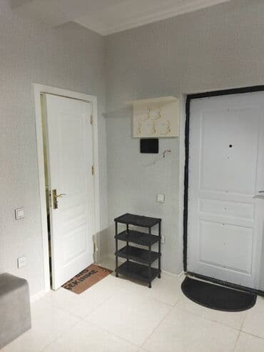 Qarajlar: Salam.Ev Saray MTK-da 15 mərtəbəli binanın 10-cu mərtəbəsində — 10