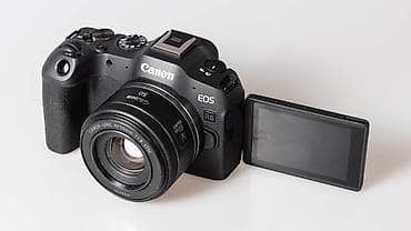 silver et ceken: Canon EOS R8 — 1