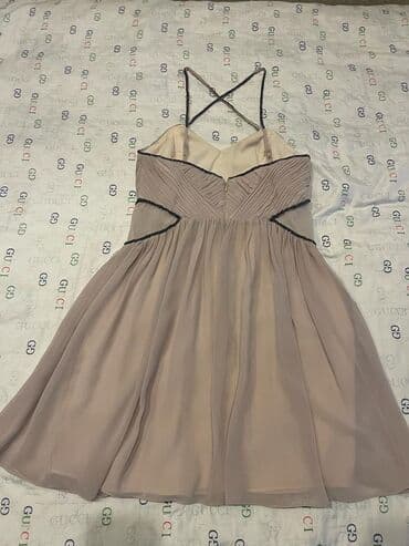 Toy paltarları və aksesuarları: Don Coast brandin
Платье бренда Coast — 2