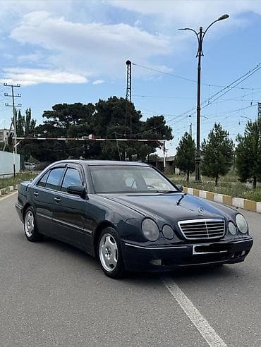 Nəqliyyat: Kreditle satilir. ilkin odenis 4000 azn. Mercedes-Benz E‑Class W210 — 1