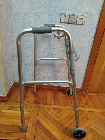 4 ayaqli celik: Təkərli gəzinti çərçivəsi (walker) - Material: yüngül, möhkəm — 2