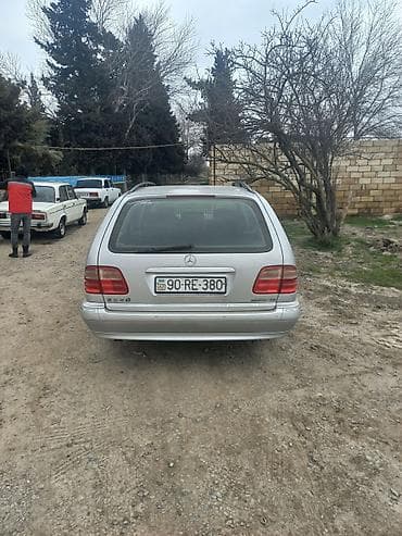 mercedes vito 7 1: Mercedes-Benz E 240: 2.4 l | 2000 il Universal — 3