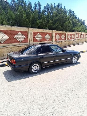 chery a 21: BMW 5 Series E34 sedan tünd boz lüks kondisioner 4 şüşə qaldıran dəri — 5
