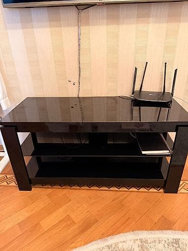 Tv Altligi satilir hec bir problemi yoxdur.45 manat — 2