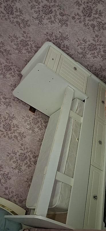 Oğlan və qız üçün, Təknəfərlik çarpayı — 1