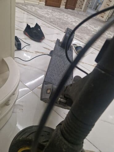 elektrikli saat: Elikdirikli samakat km mp 20-30 qabağ təkər üsdündə çatlaq var — 10