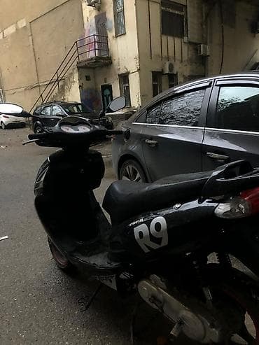vito guzgusu: Skuter R9 (XT500T-E) – şəhər içi rahat və qənaətcil gediş üçün — 2