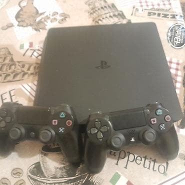 Elektronika: Sony PlayStation 4 Slim oyun konsolu Paketə daxildir: - PS4 Slim — 1