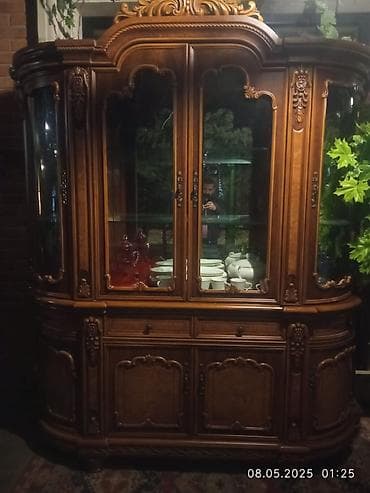 lustur altligi: TV altlığı, Kredit yoxdur — 2