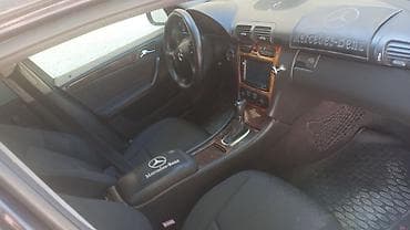 diffuser satisi: Mercedes-Benz 240: 2.4 l | 2000 il Sedan — 1