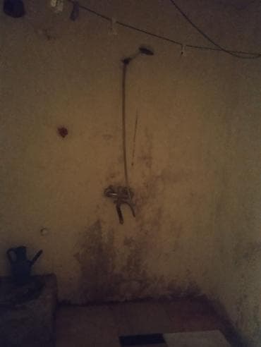 heyet evi baki: Kirayə verilir: sadə, mebel və texnika ilə təmin olunmuş kiçik ev/otaq — 5