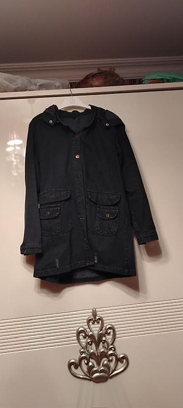 Qadın gödəkçəsi – tünd rəng - Model: Parka üslubunda, dizdən azca