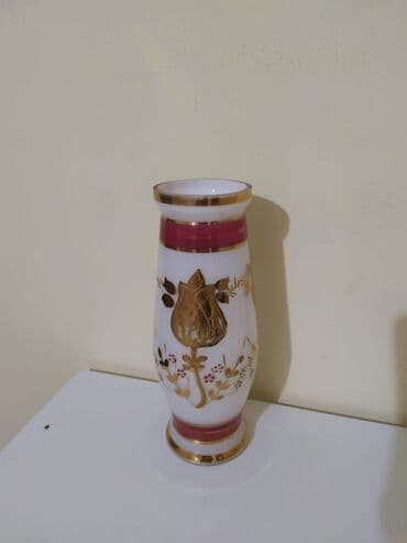 Bir vaza, Bogem şüşəsi