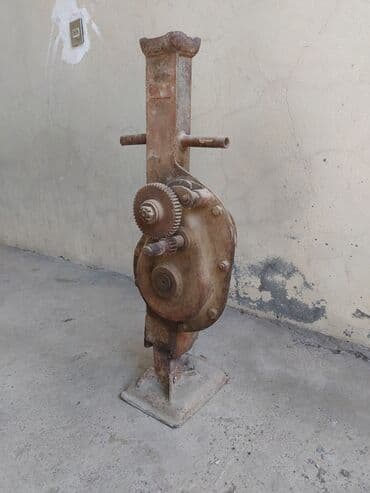 sadiq lapetler: Vaqon domkratı 100 AZN Gəncə şəhərindədir — 1