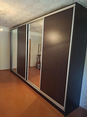 3 qapılı, Güzgülü, Qəhvəyi, Taxta, Kupe, Düz dolab