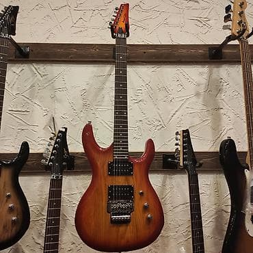 gitara çexolu: Elektro-gitara Smiger L-G7 Simlərin sayı: 6 Üst: Söyüd aəacı Qol — 1