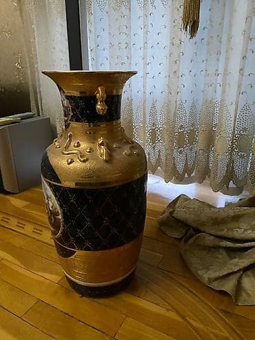 ev dekorları: Bir vaza, Farfor — 3