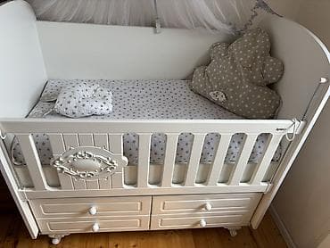 Oğlan və qız üçün, Yeni, Dördbucaq, Beşik, Dəst ilə, Matras ilə, Yellənmə mexanizm ilə