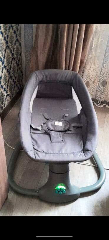 Oğlan və qız üçün, Beşik, Yellənmə mexanizm ilə — 1