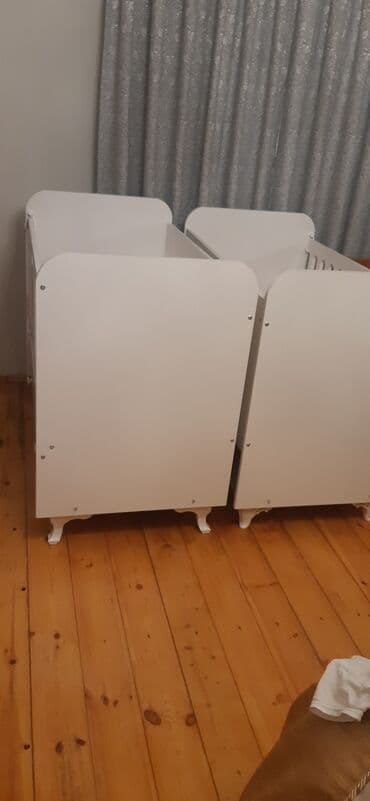 Manejlər: Uşaq beşikləri 2ədəd az istifadə olunmuş ağ rəngdə ölçüləri — 1