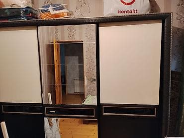 ayna qapi: Qarderob şkafı – sürgülü qapılar, güzgülü mərkəz - Tip: 3 qapılı — 2