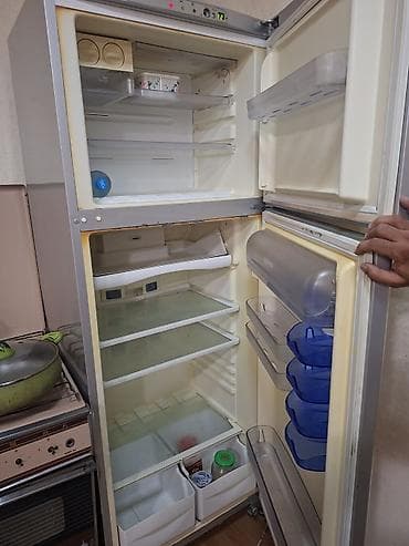 kondinoner islenmis: İşlənmiş 2 qapılı Hotpoint Ariston Soyuducu Satılır, rəng - Boz — 2